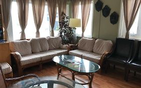 Cardinal Court Motel